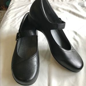 Dansko leather Mary Janes